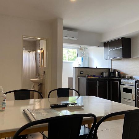 Mendoza Apartments Ezeiza Airport Луис-Гильон Экстерьер фото