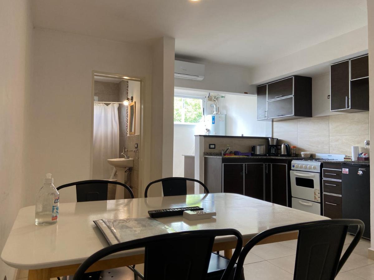 Mendoza Apartments Ezeiza Airport Луис-Гильон Экстерьер фото