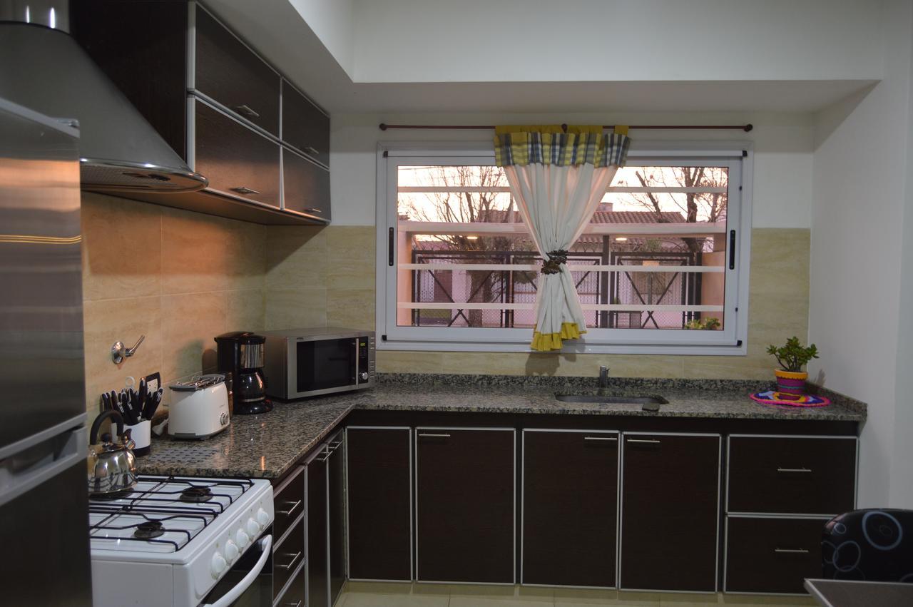 Mendoza Apartments Ezeiza Airport Луис-Гильон Экстерьер фото