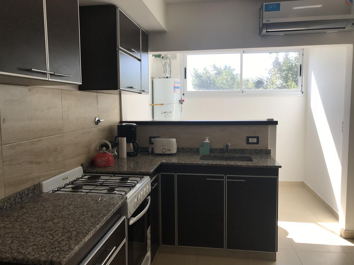 Mendoza Apartments Ezeiza Airport Луис-Гильон Экстерьер фото