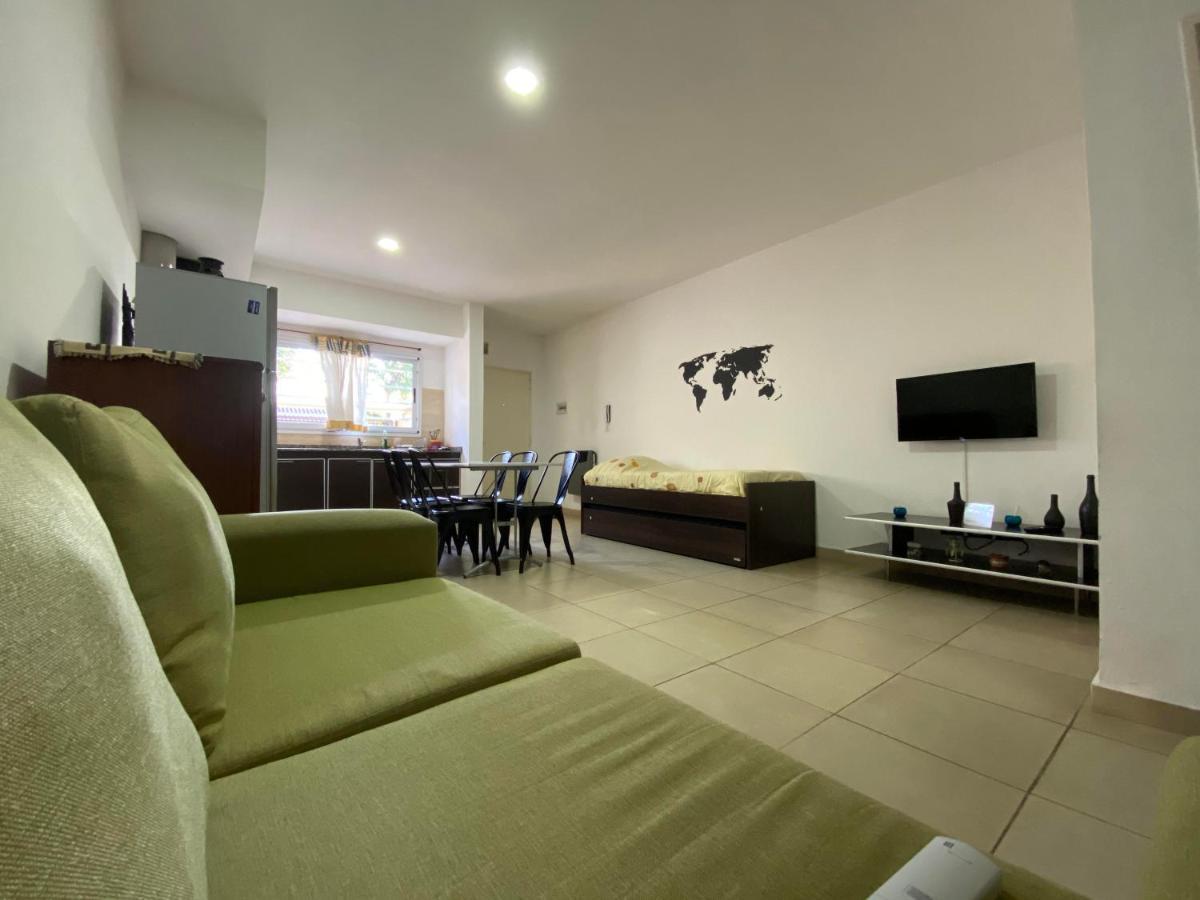 Mendoza Apartments Ezeiza Airport Луис-Гильон Экстерьер фото
